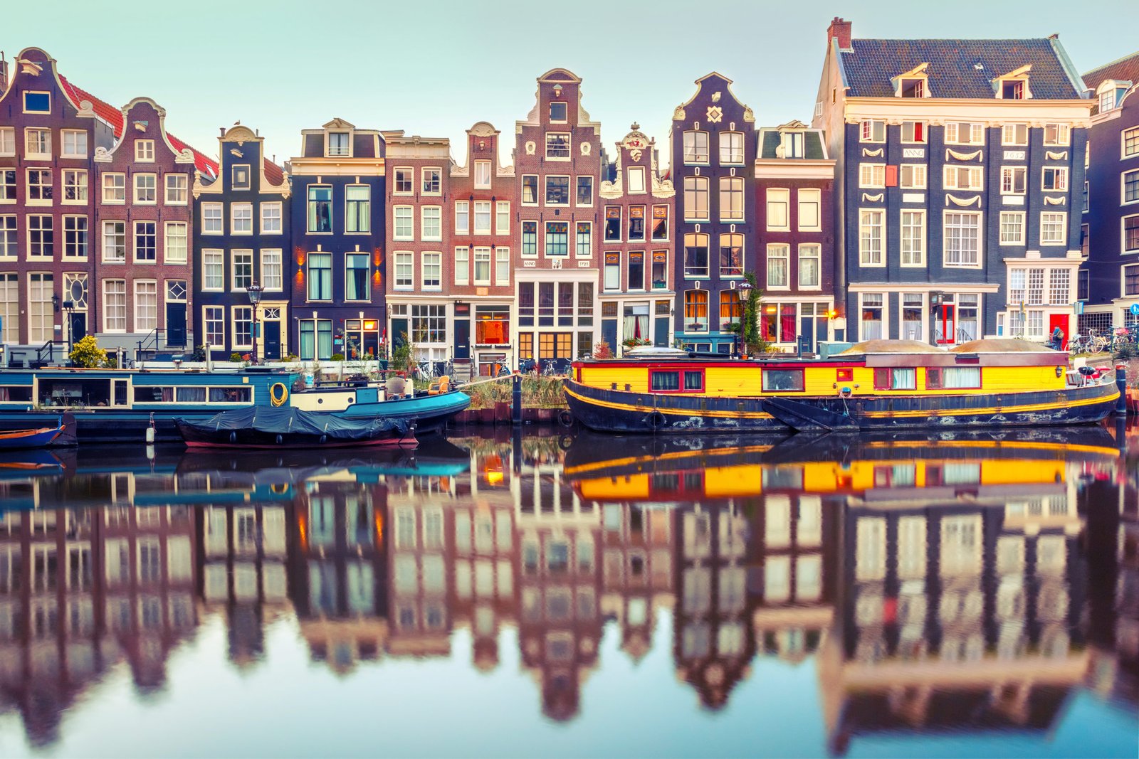 دليلك للتعرف على اماكن سياحية في هولندا امستردام 