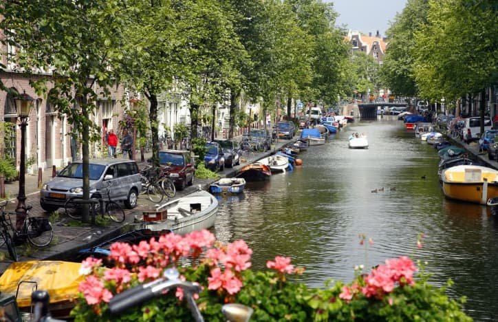 تعرف على أفضل اماكن سياحية في هولندا امستردام